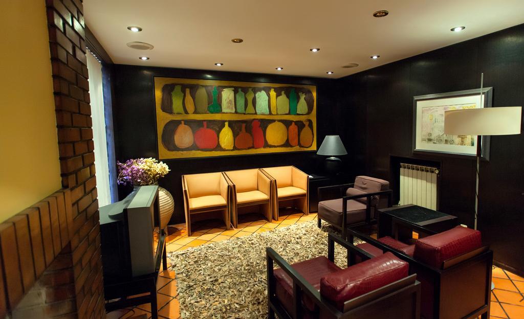 Senhora A Branca Hotel 3*