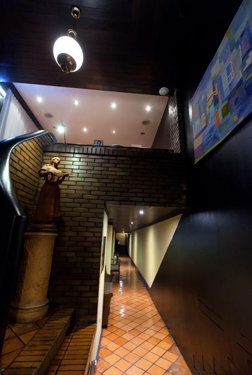 Senhora A Branca Hotel