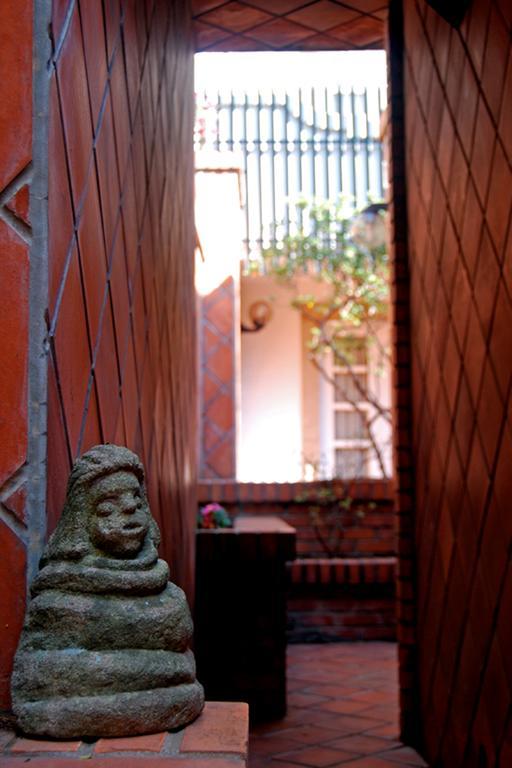 Senhora A Branca Hotel